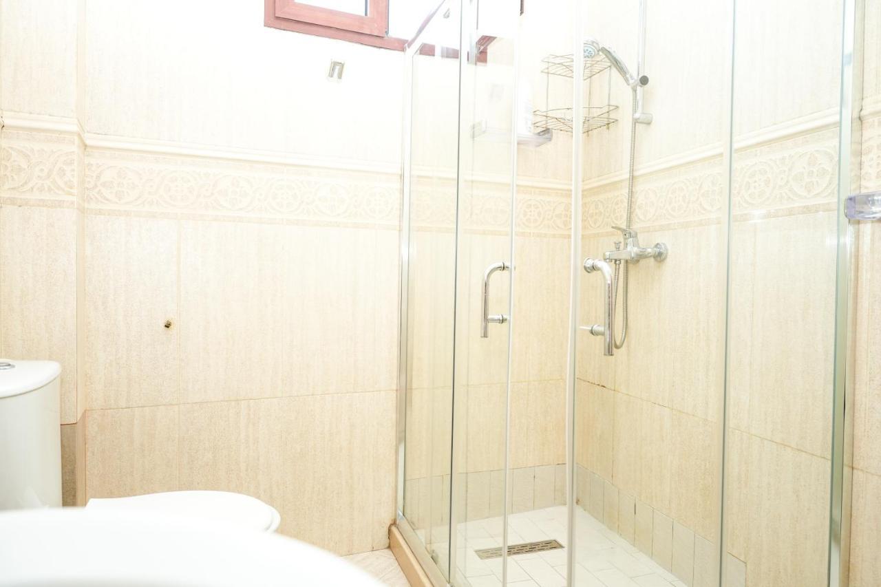 Cozy Apartment In The Heart Of Tirana ! Exterior foto